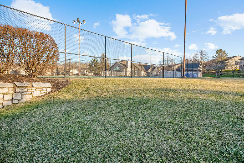 2316 Northmoor Lane, 208
