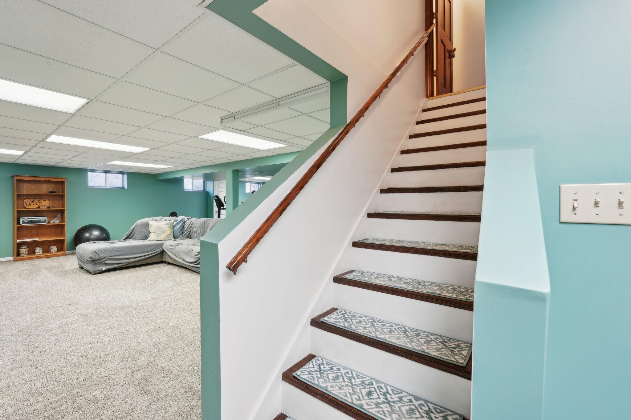 8022 Stonehouse Road