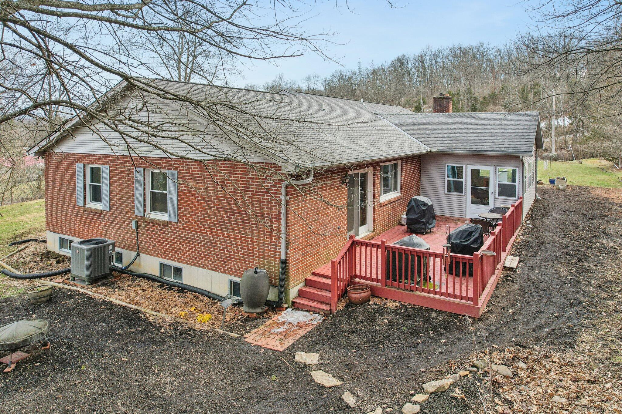 8022 Stonehouse Road