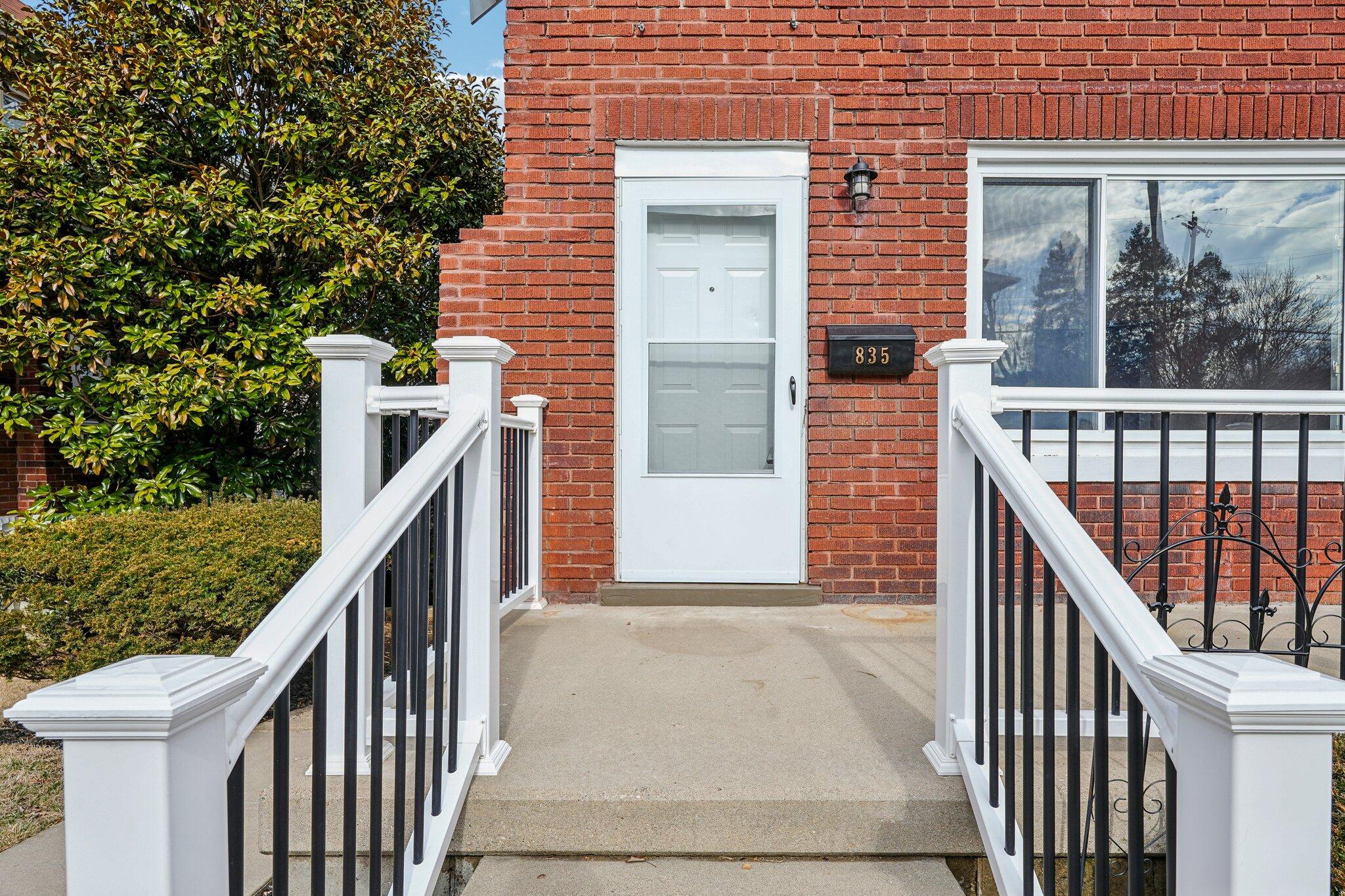 835 N Fort Thomas Avenue