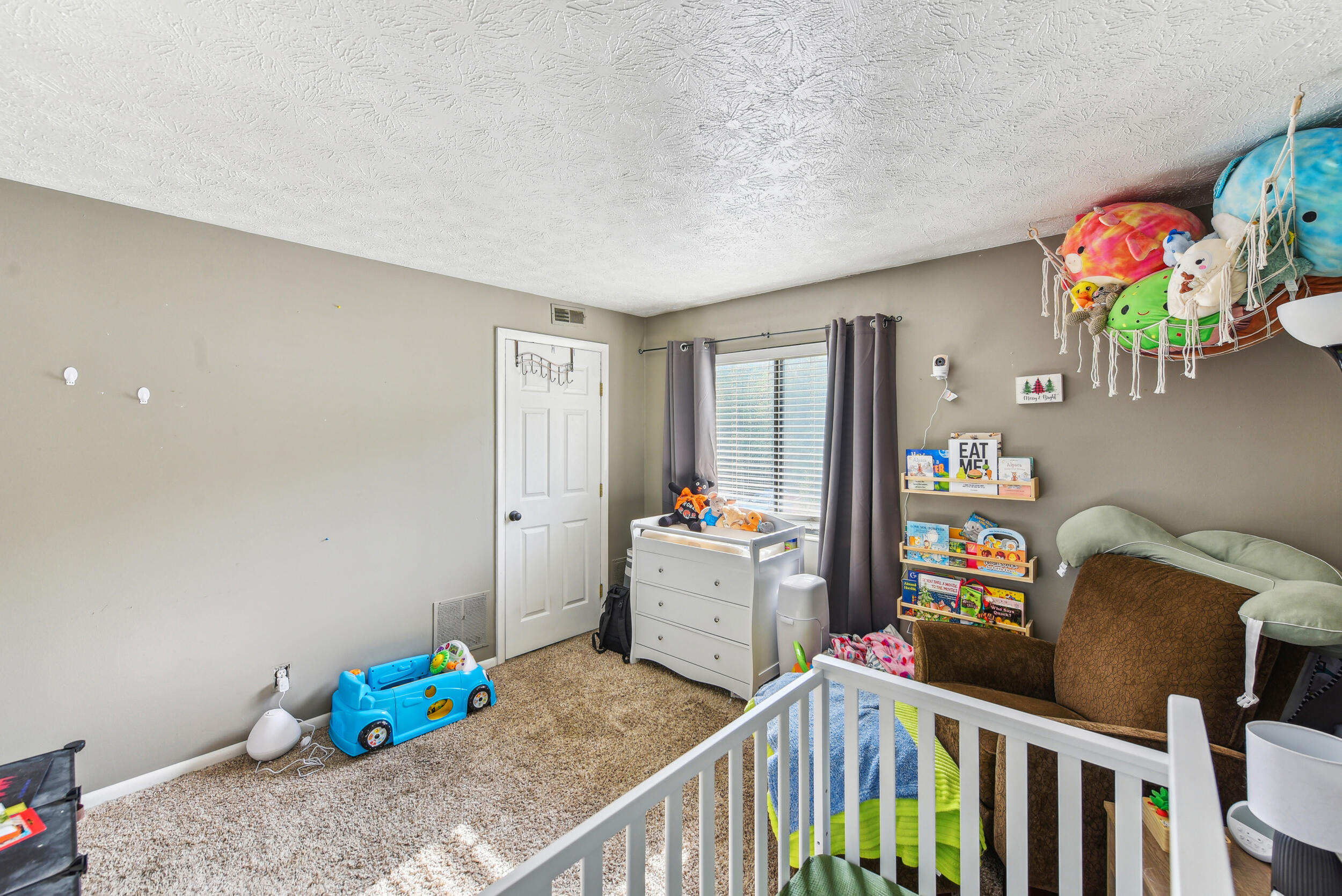 12 Woodland Hills Drive, 11