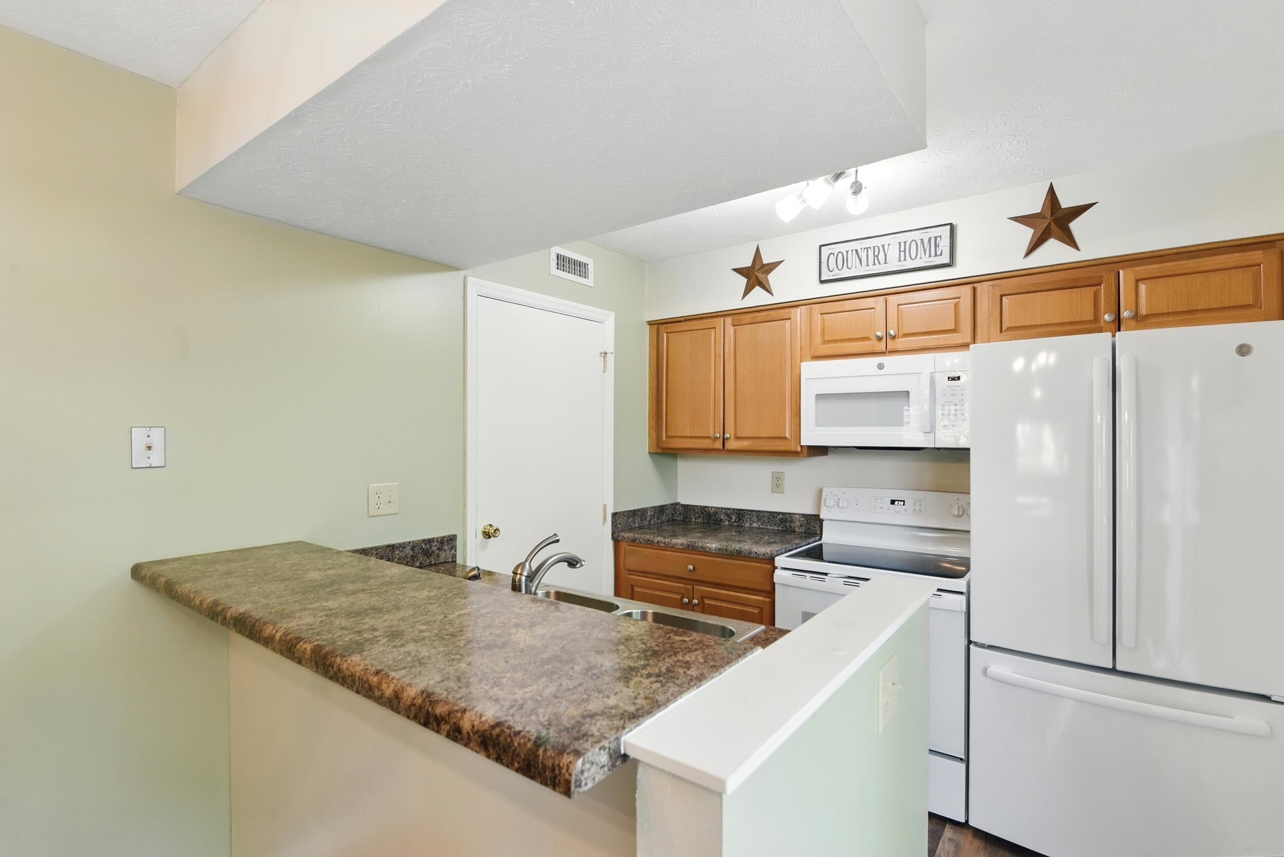 1070 Oakgrove Court, 1