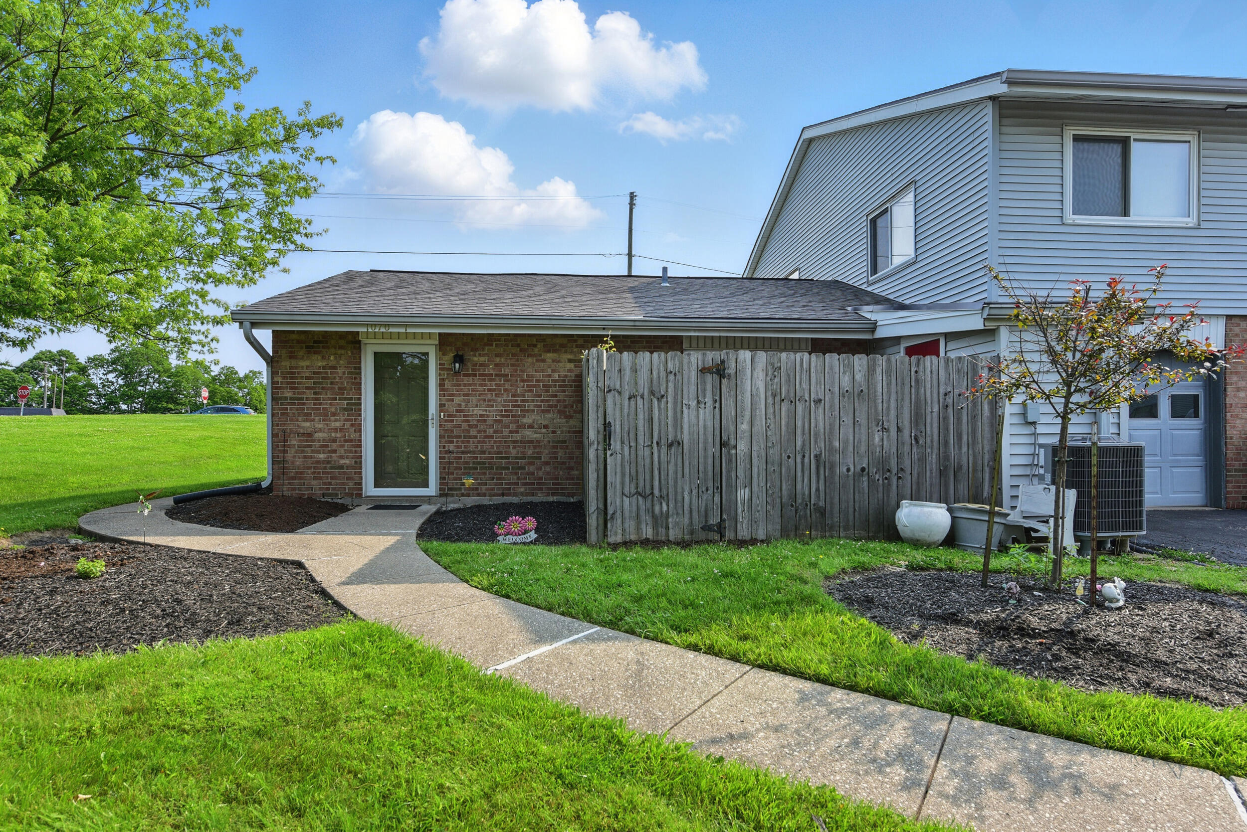 1070 Oakgrove Court, 1