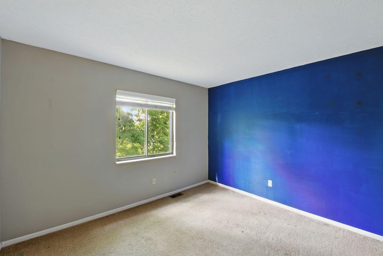 902 Lost Valley Court