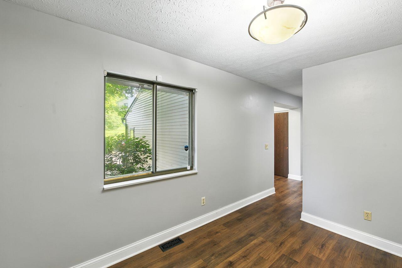 902 Lost Valley Court