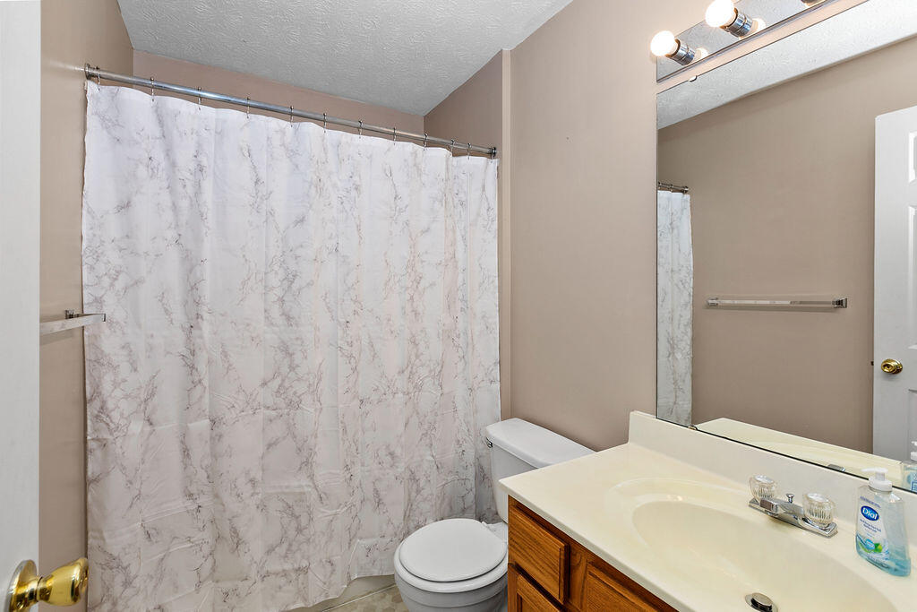 2316 Northmoor Lane, 207
