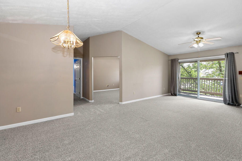 2316 Northmoor Lane, 207