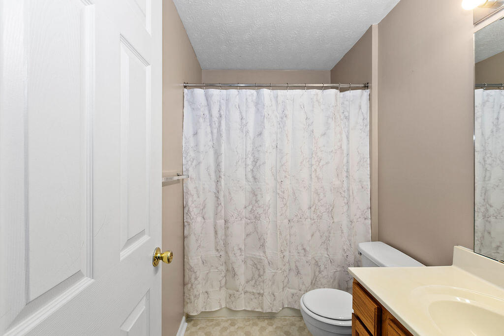 2316 Northmoor Lane, 207