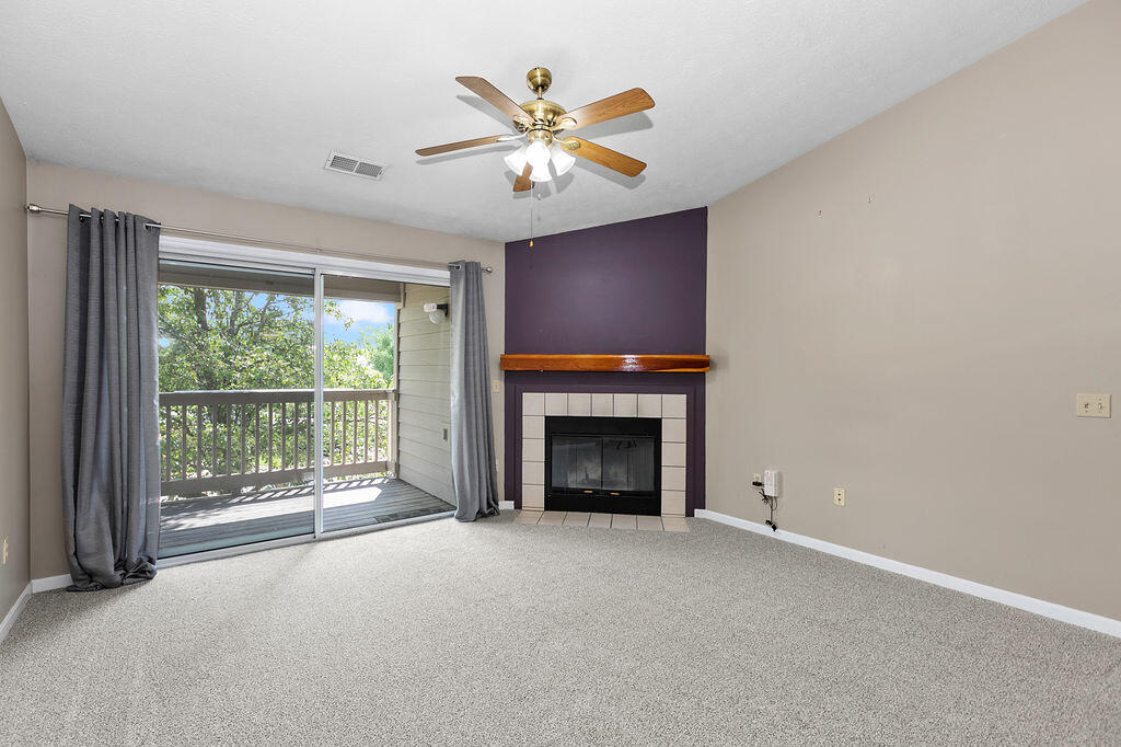 2316 Northmoor Lane, 207
