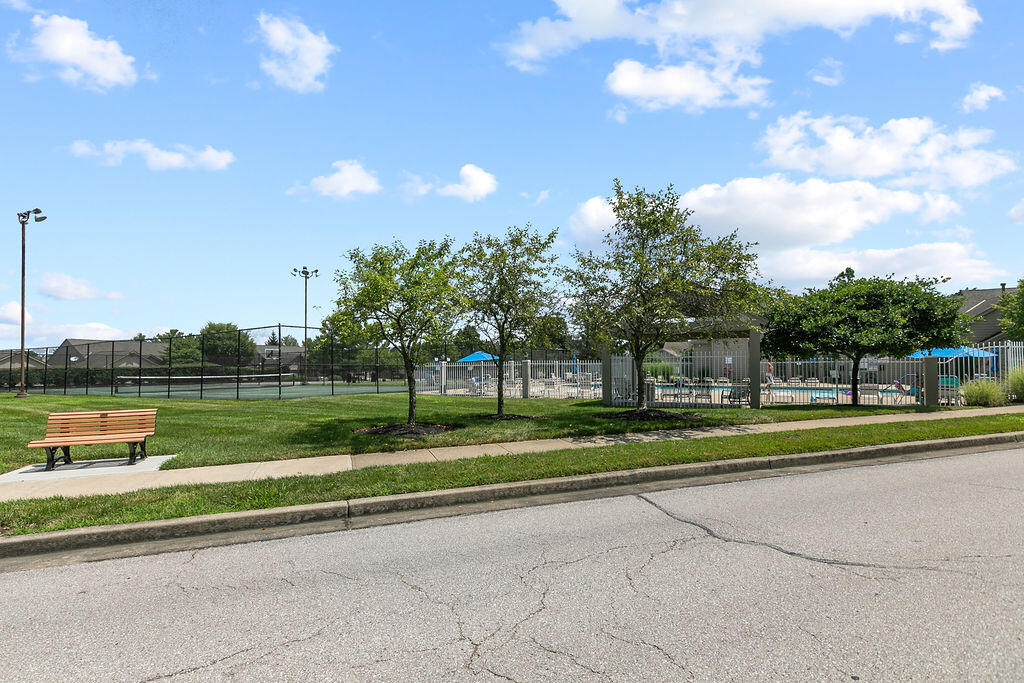 2316 Northmoor Lane, 207