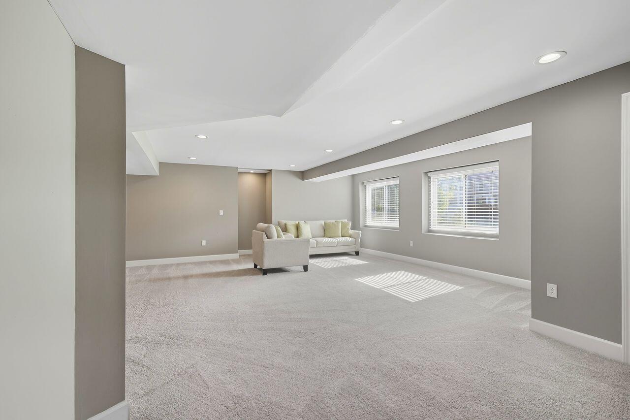 2011 Holderness Drive