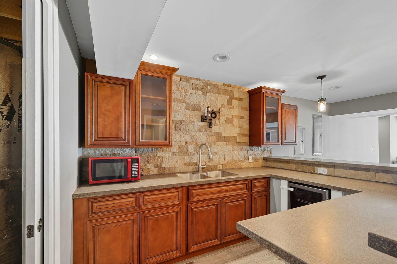 2011 Holderness Drive