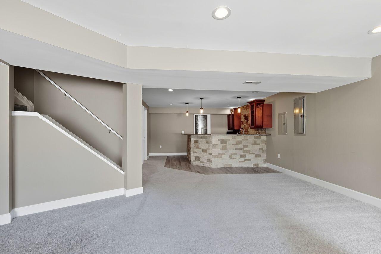 2011 Holderness Drive