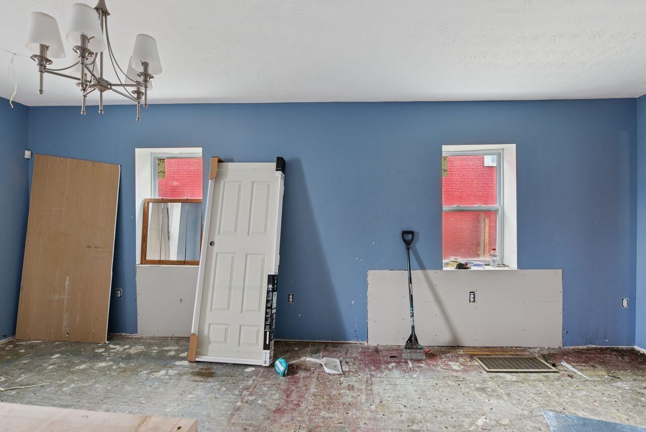 1136 Columbia Street