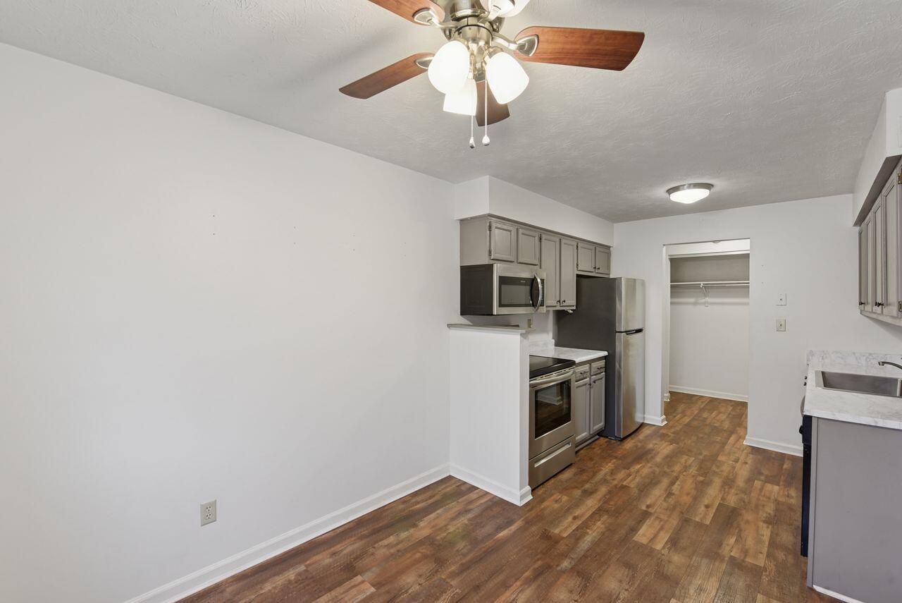 3 Highland Meadows Drive, 8