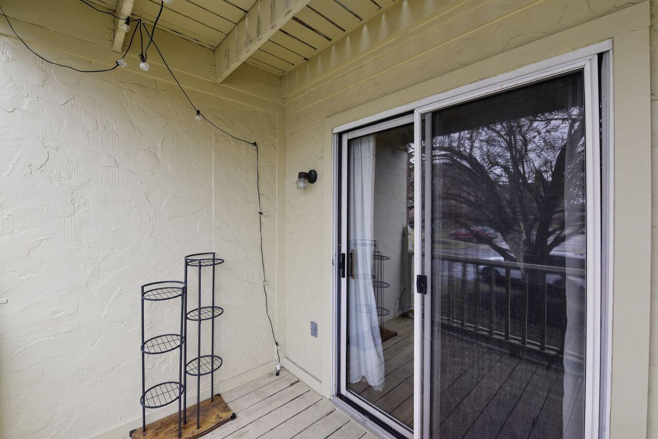 3 Highland Meadows Drive, 8