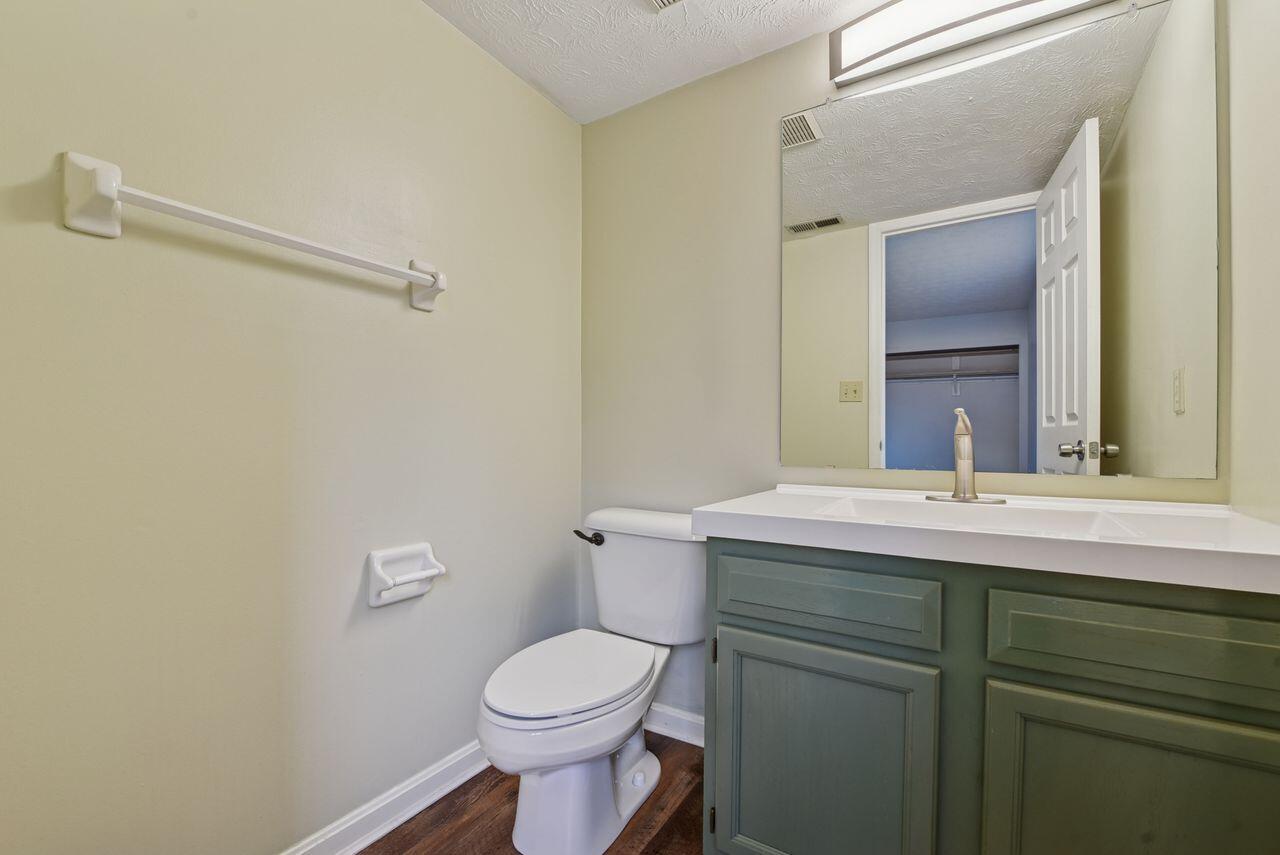 3 Highland Meadows Drive, 8