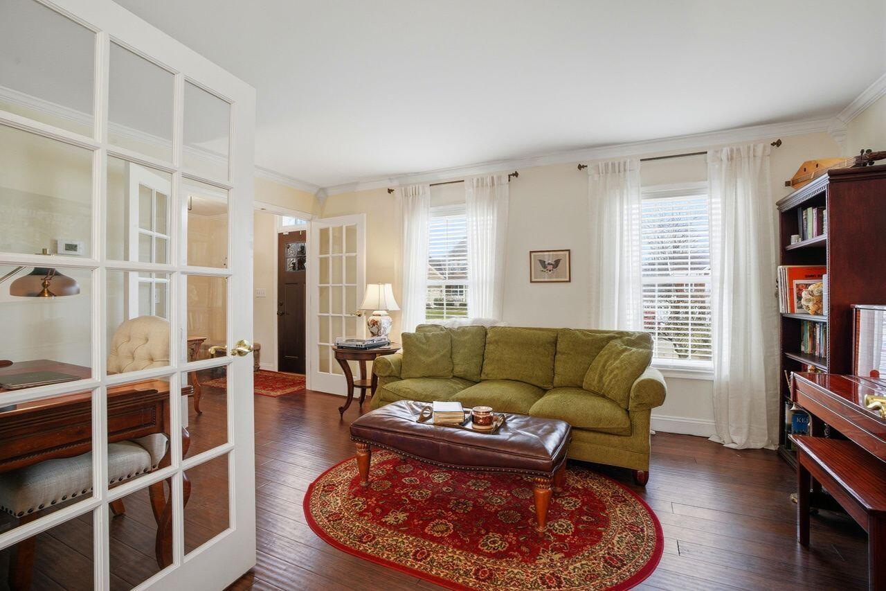 10282 Hempsteade Drive