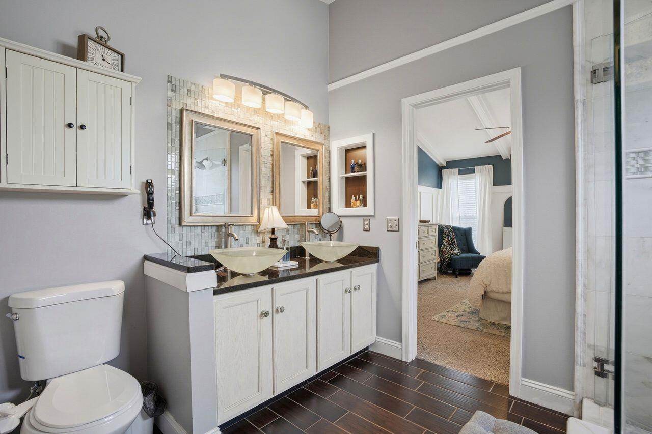 10282 Hempsteade Drive