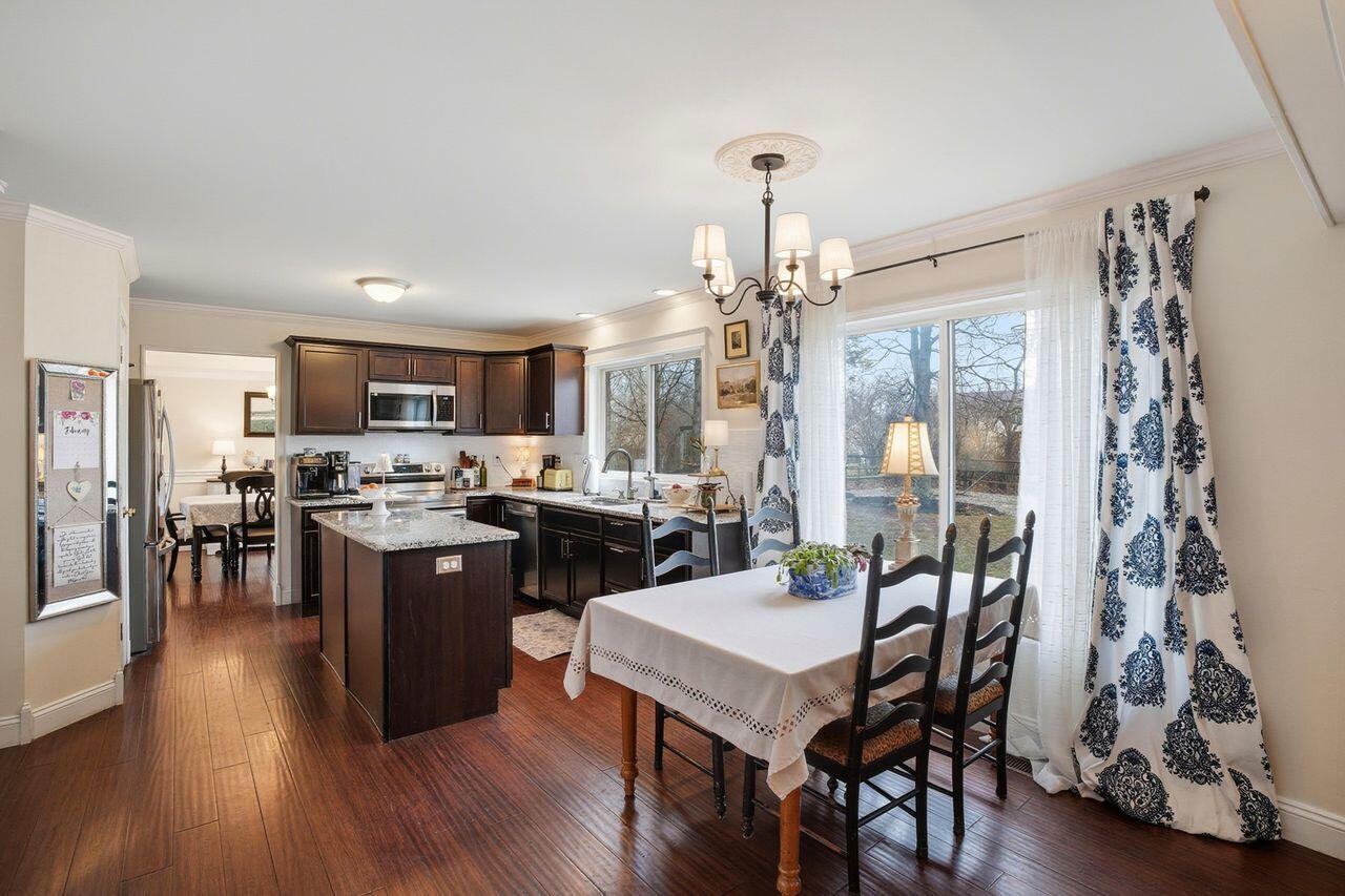 10282 Hempsteade Drive