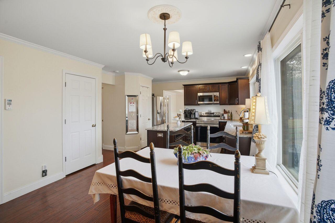 10282 Hempsteade Drive