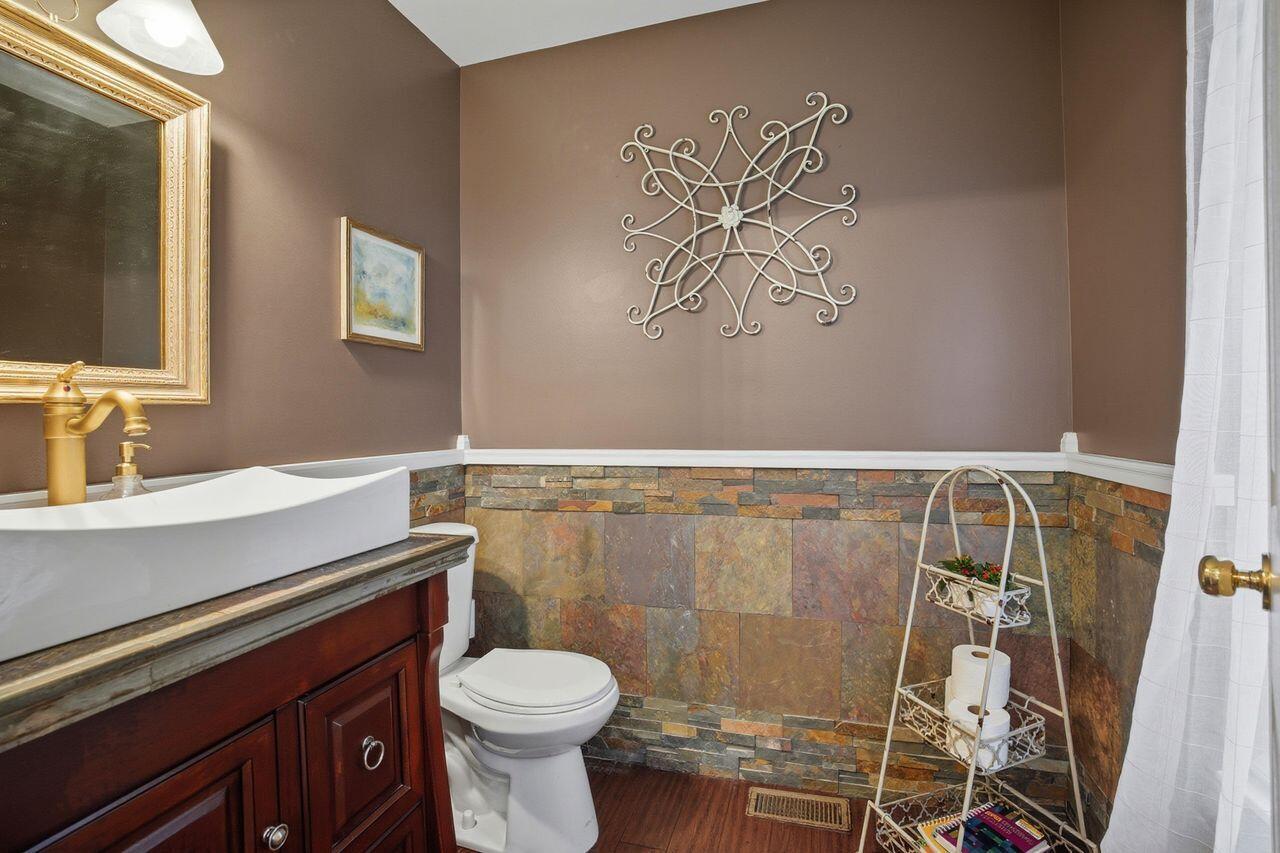 10282 Hempsteade Drive