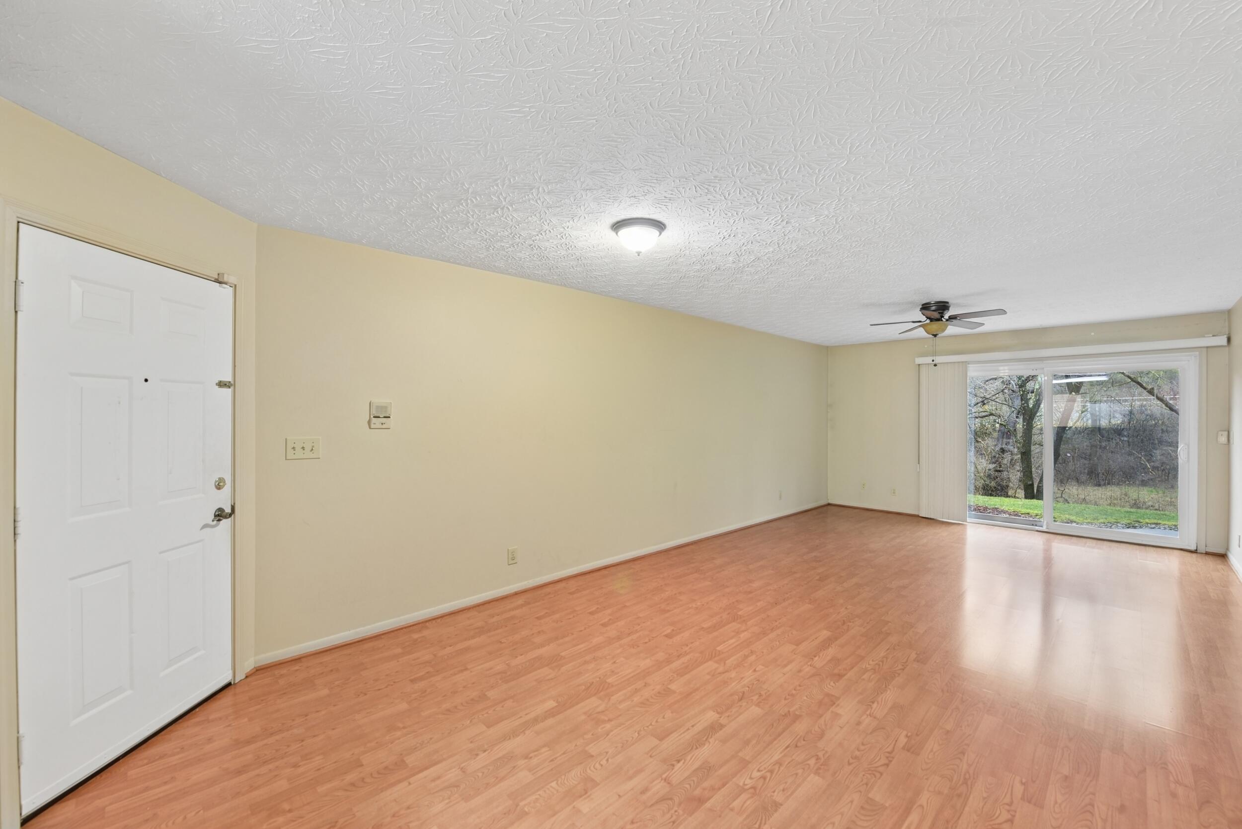 2097 Clareglen Drive, 102