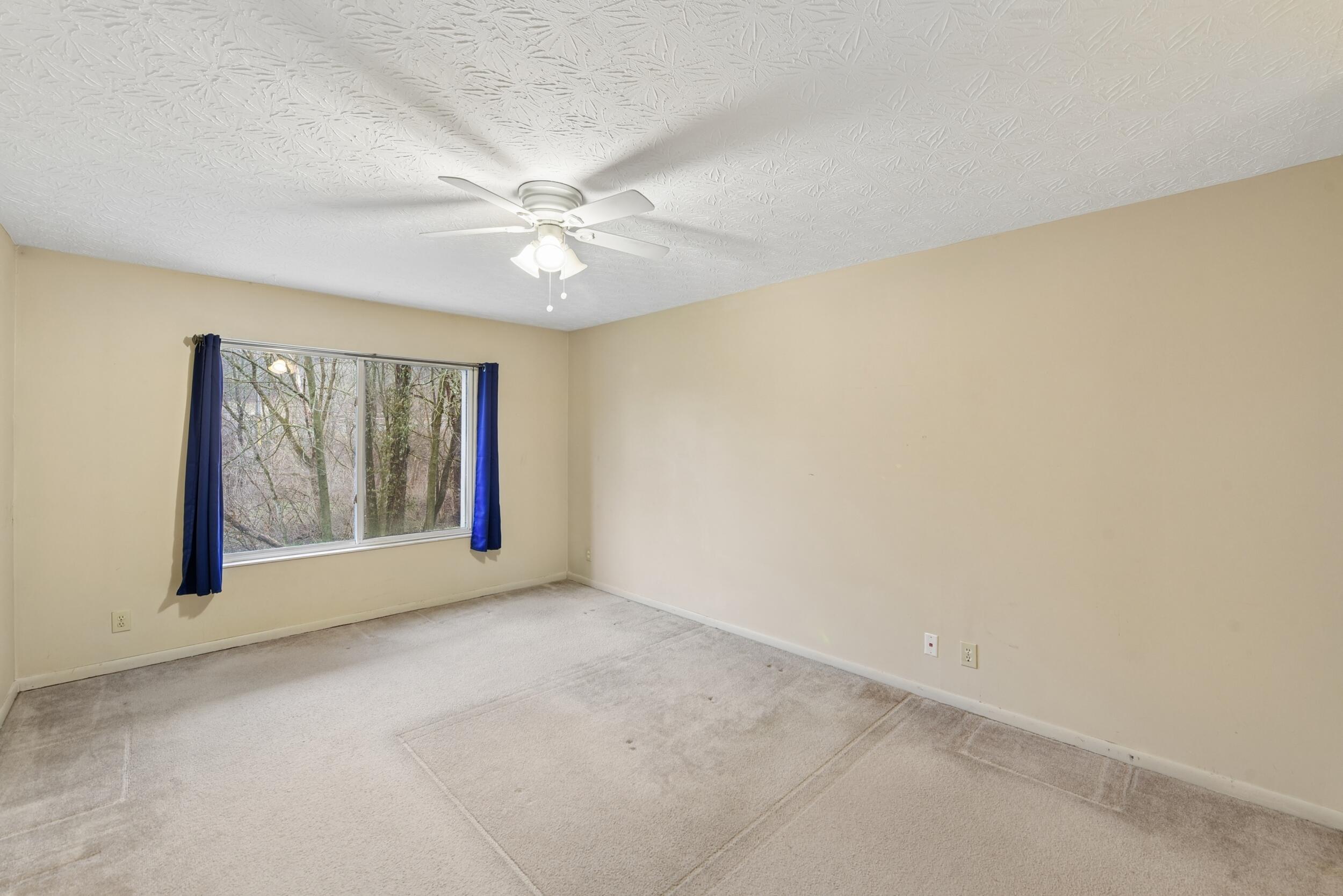 2097 Clareglen Drive, 102