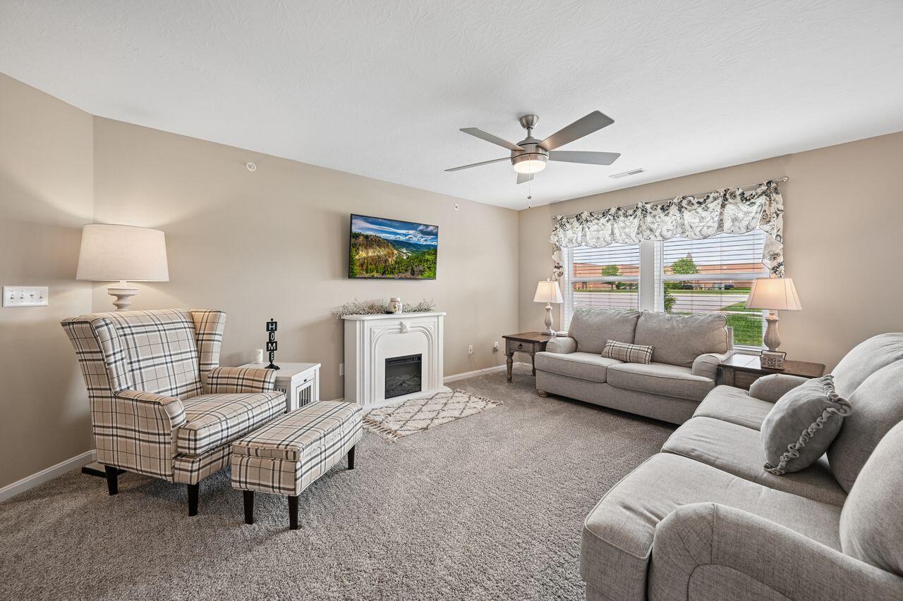 766 Walton Terrace Drive Unit: 15-201