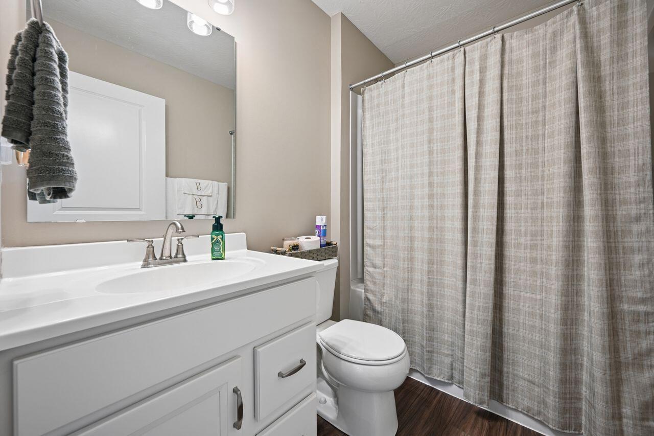 766 Walton Terrace Drive Unit: 15-201