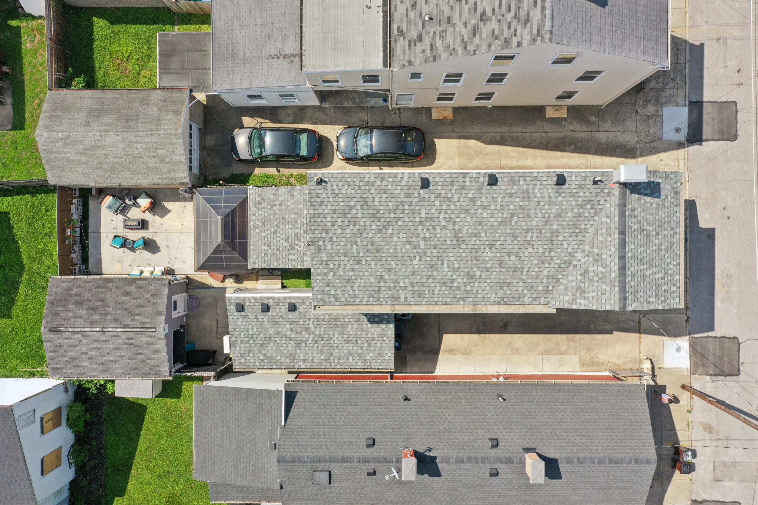 936 Putnam Street