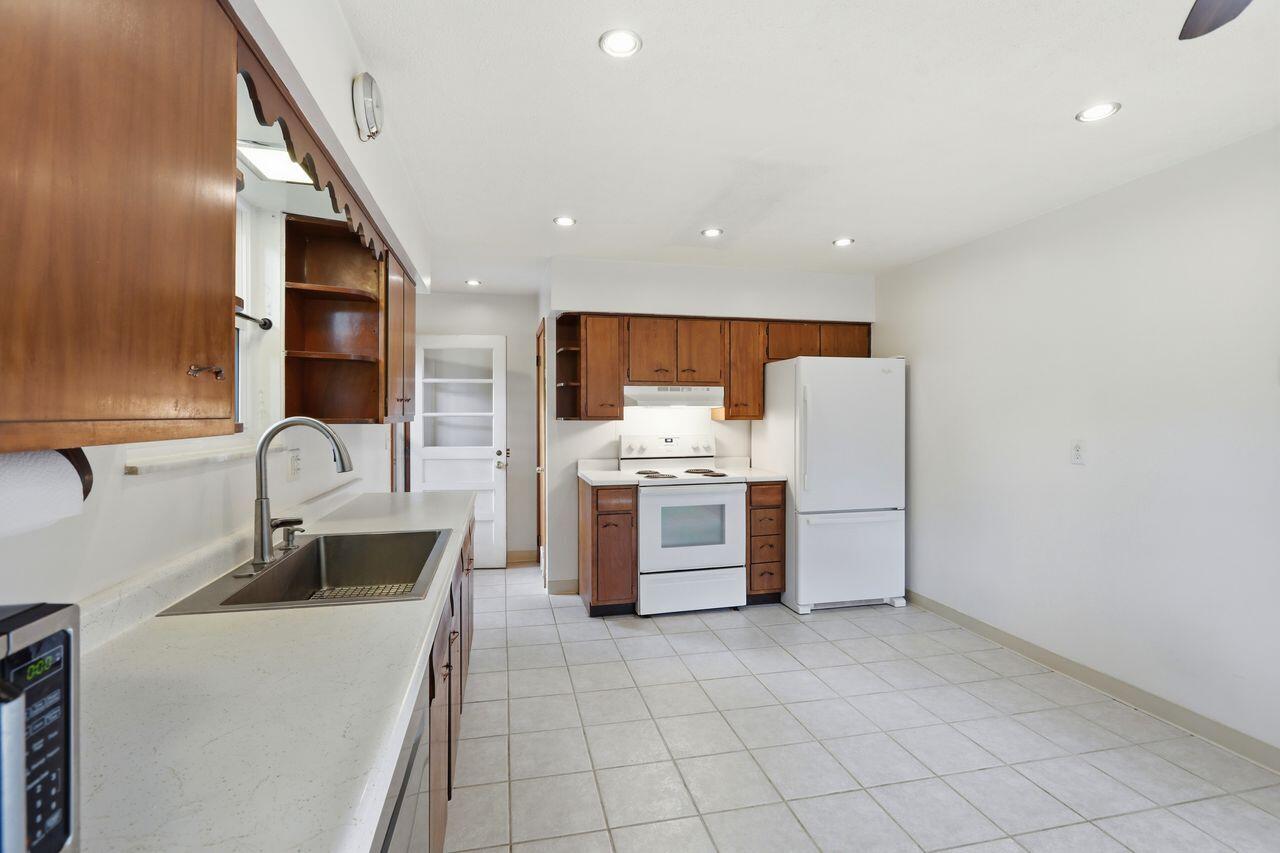 4232 Lafayette Court