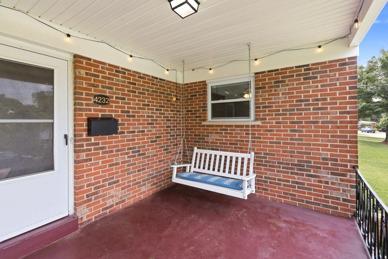 4232 Lafayette Court