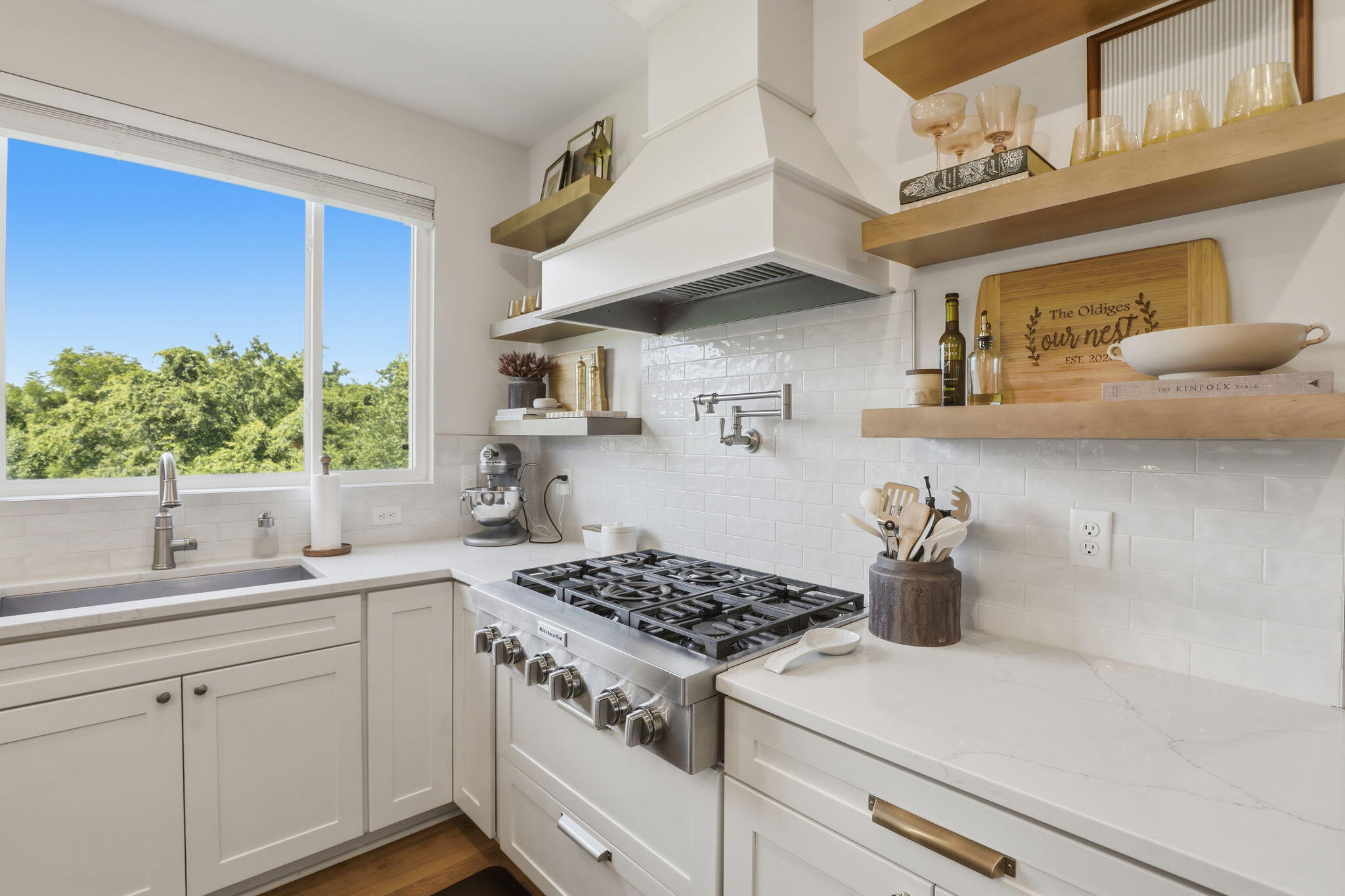 3555 Capel Court