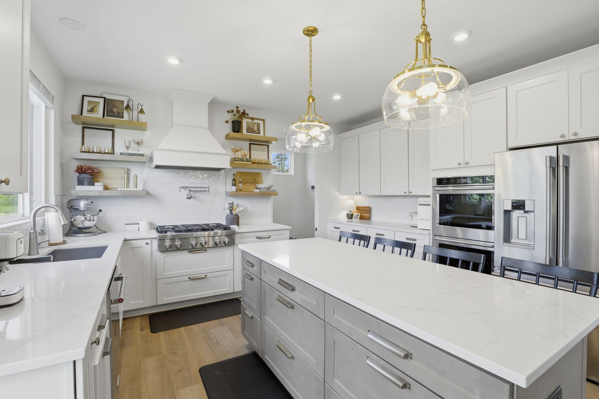 3555 Capel Court