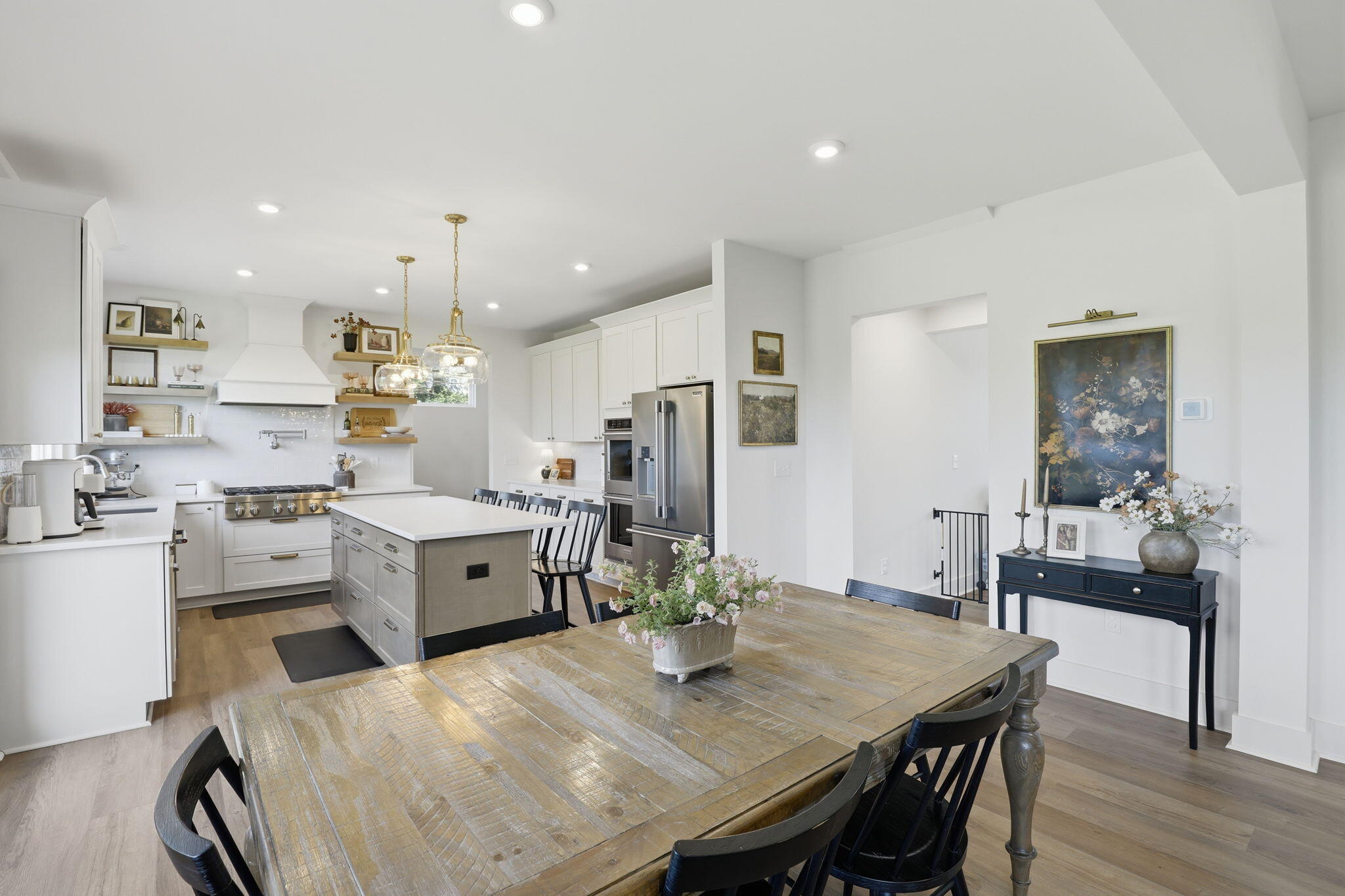 3555 Capel Court