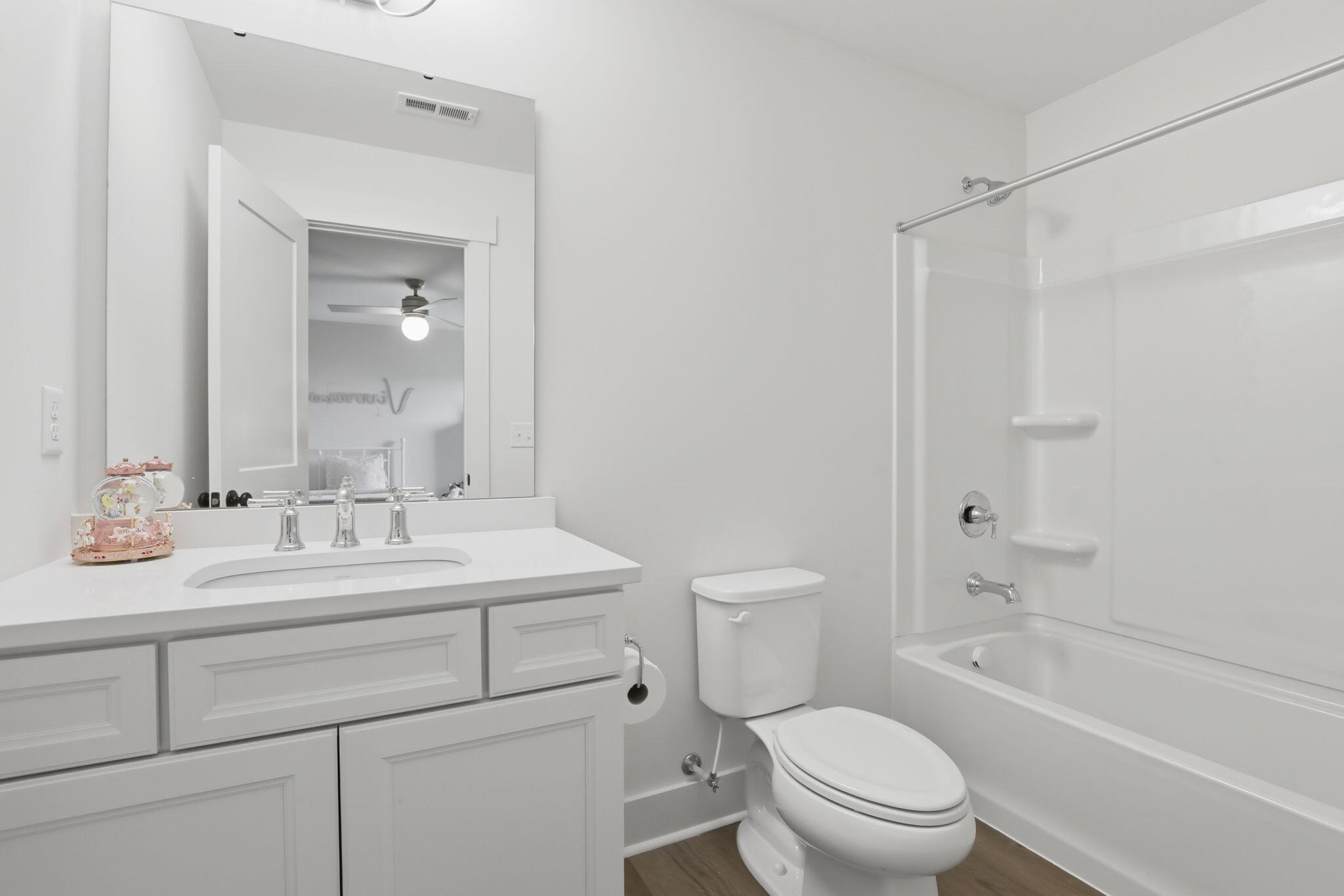 3555 Capel Court