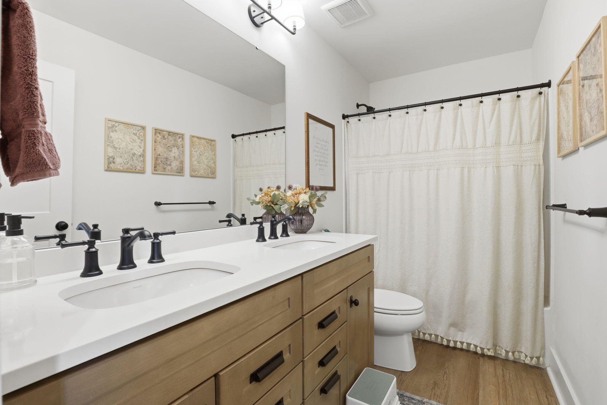 3555 Capel Court