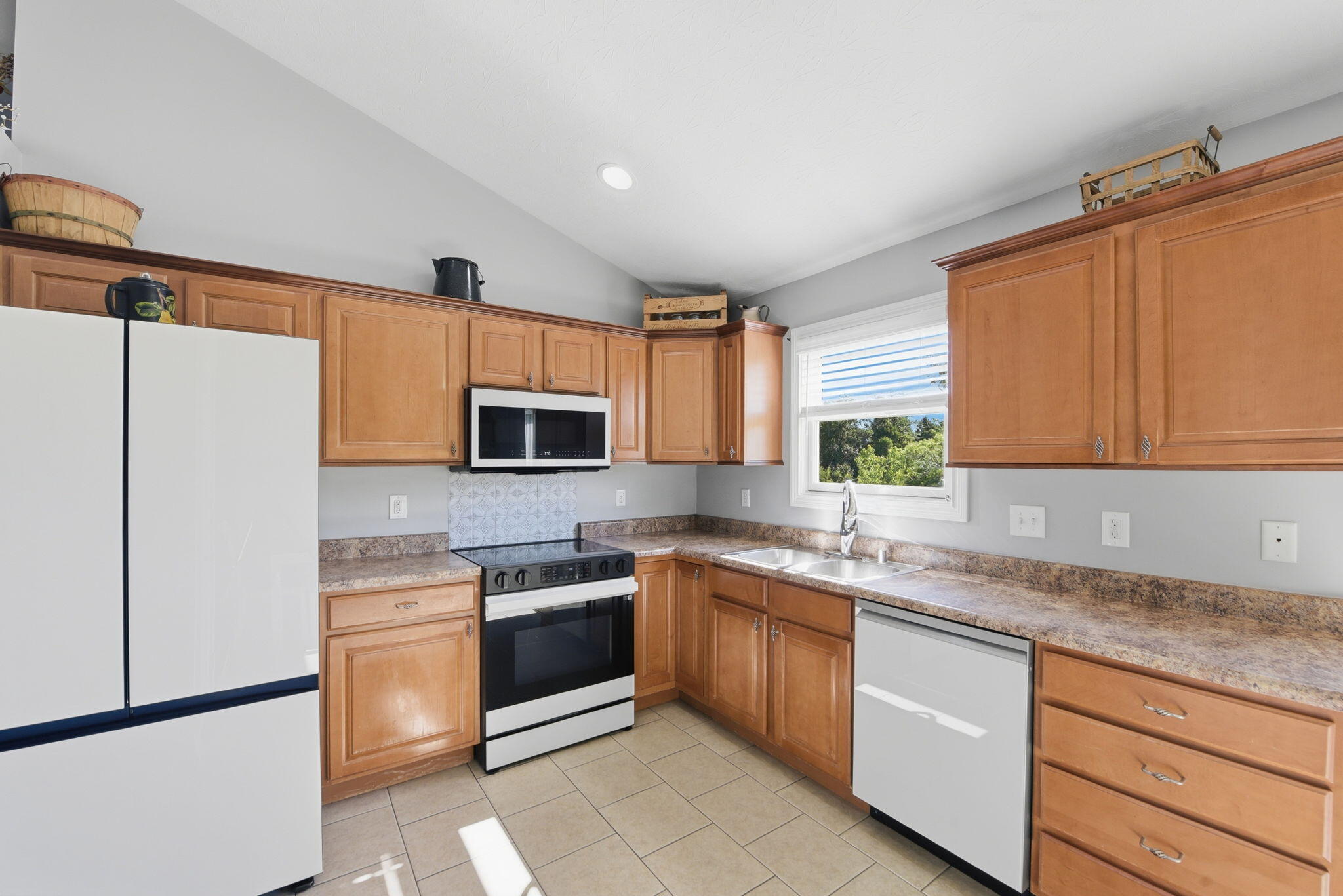 1245 Shiloh Court