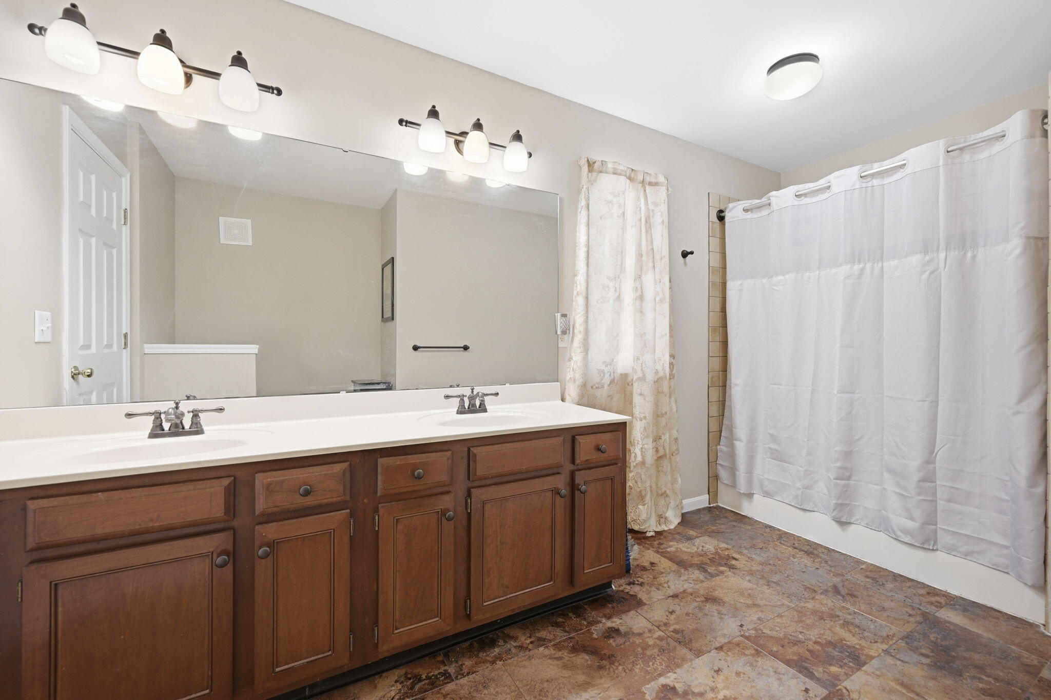 6358 Lakearbor Drive