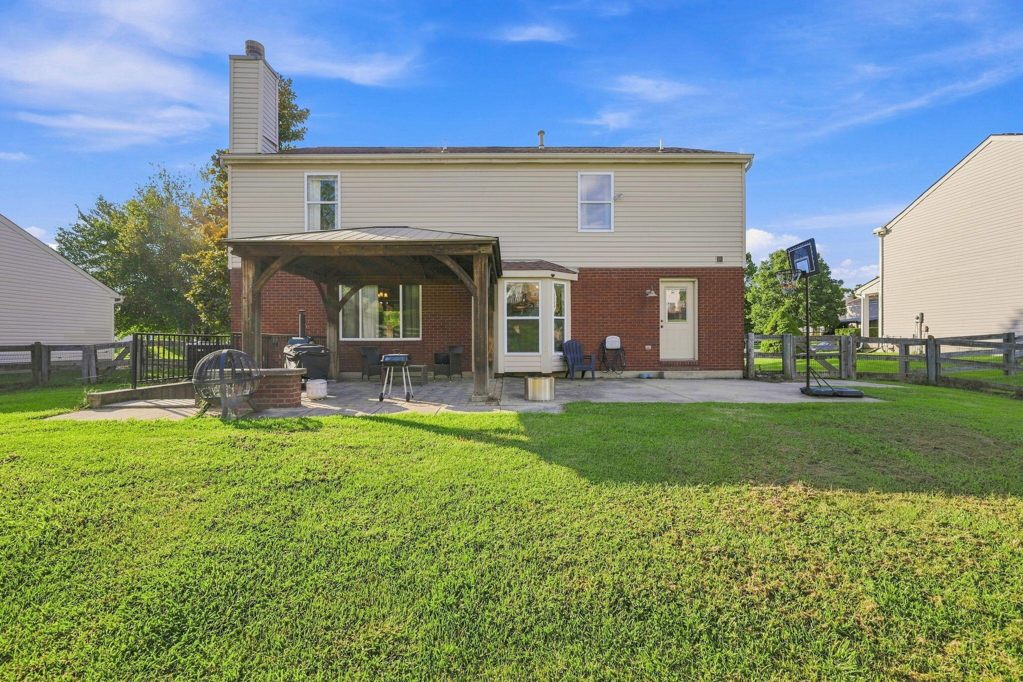 6358 Lakearbor Drive