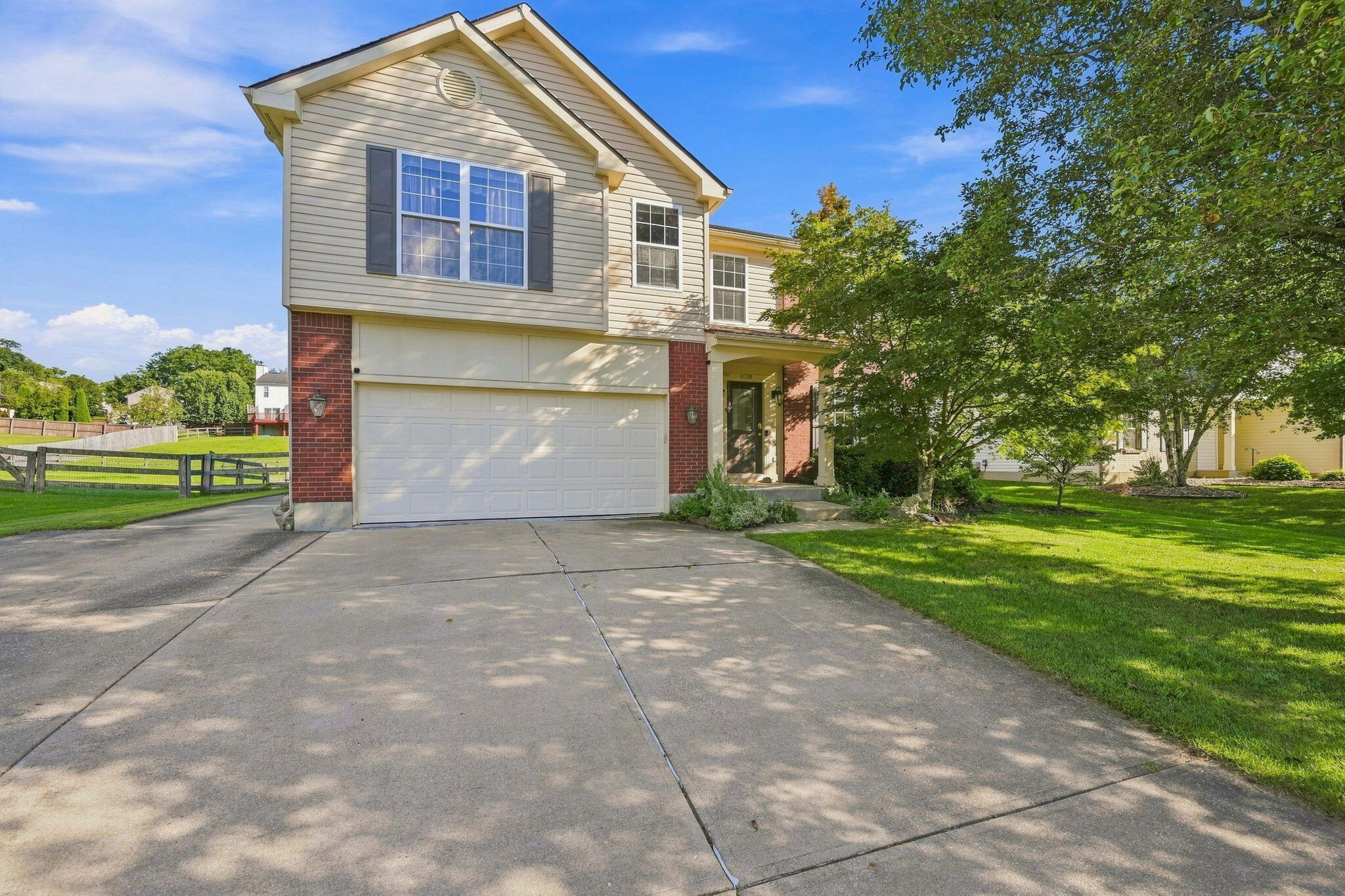 6358 Lakearbor Drive