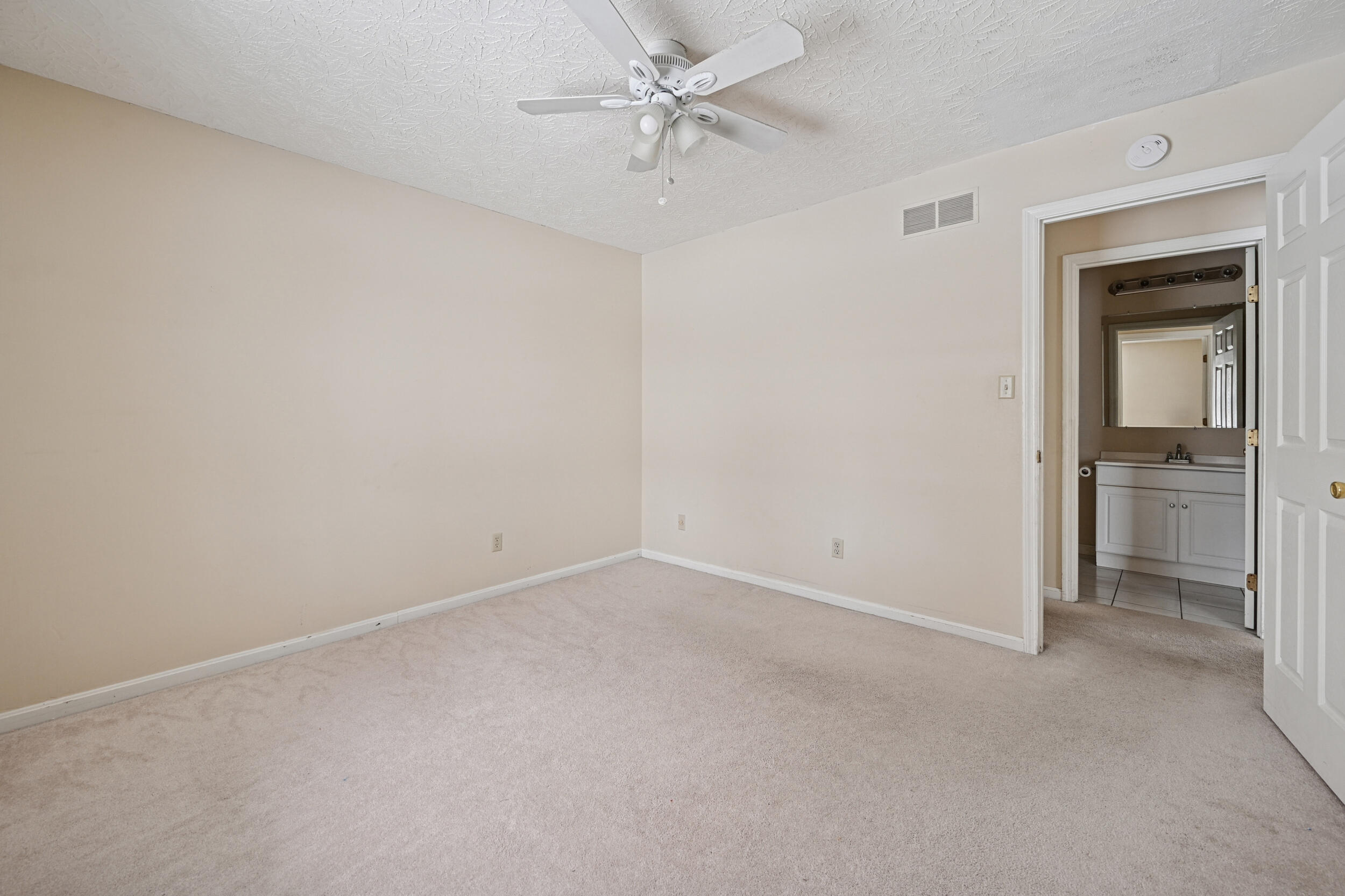 1953 Pieck Drive