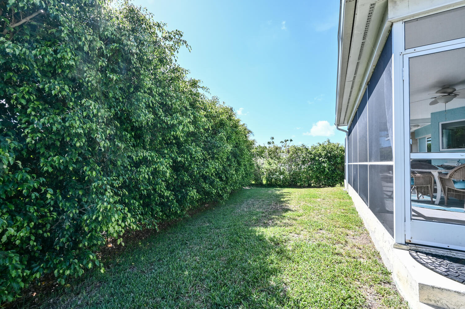 101 BEACHCOMBER STREET