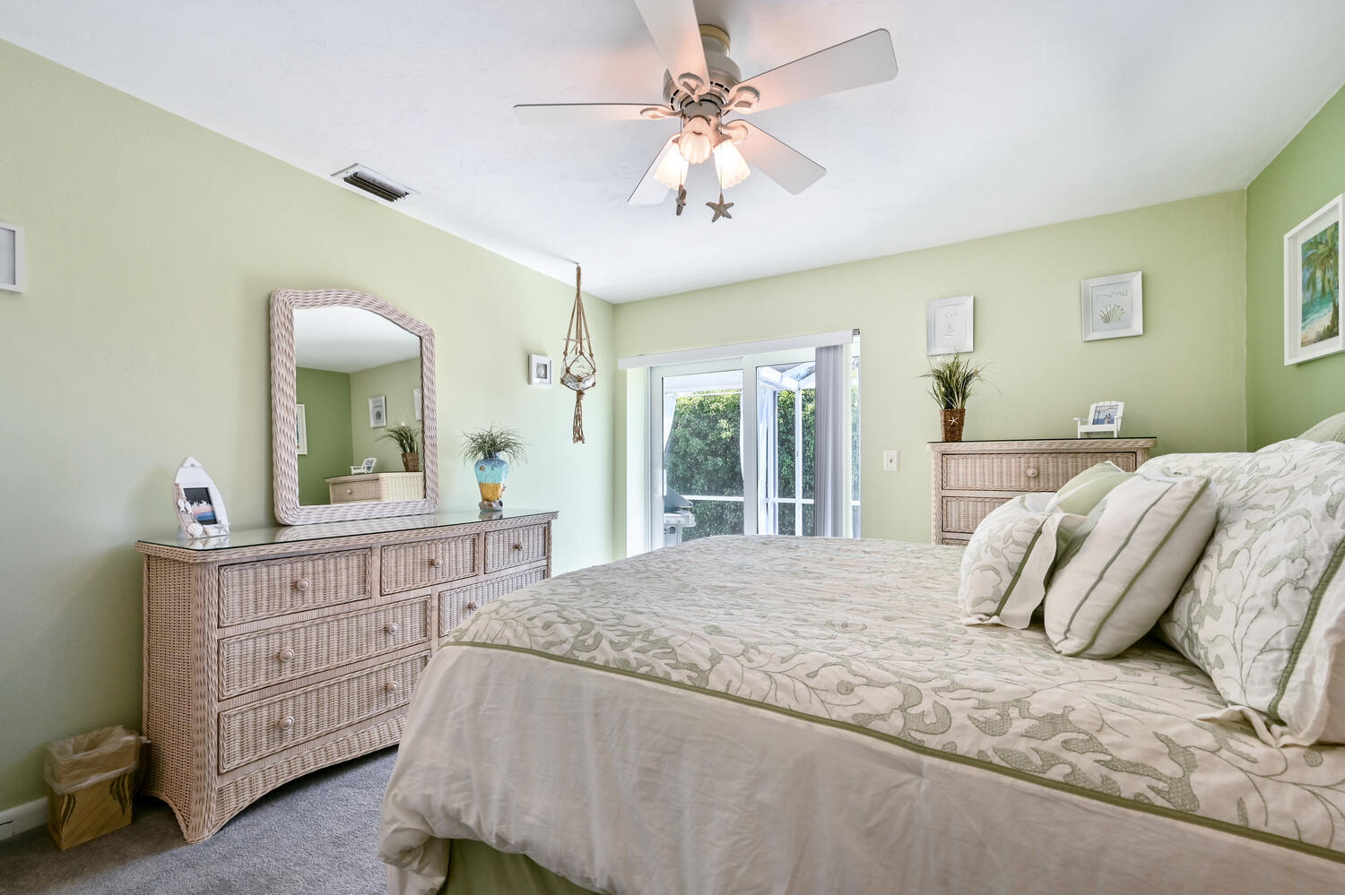 101 BEACHCOMBER STREET