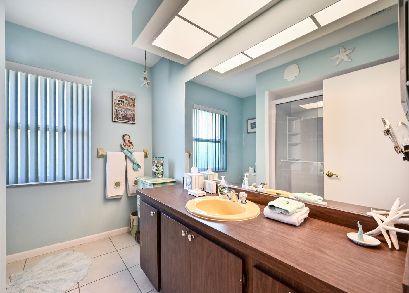 101 BEACHCOMBER STREET