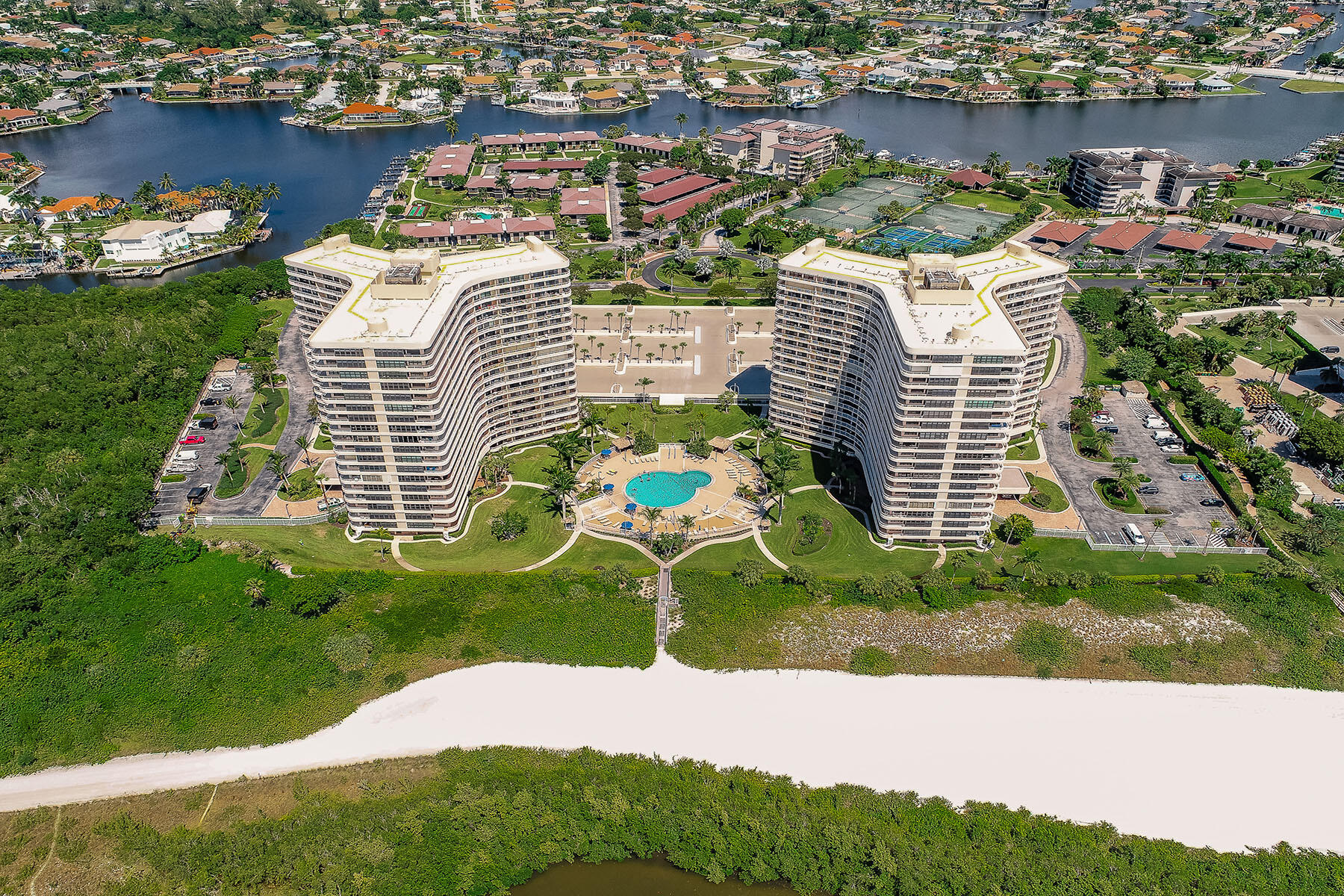 380 SEAVIEW, 604