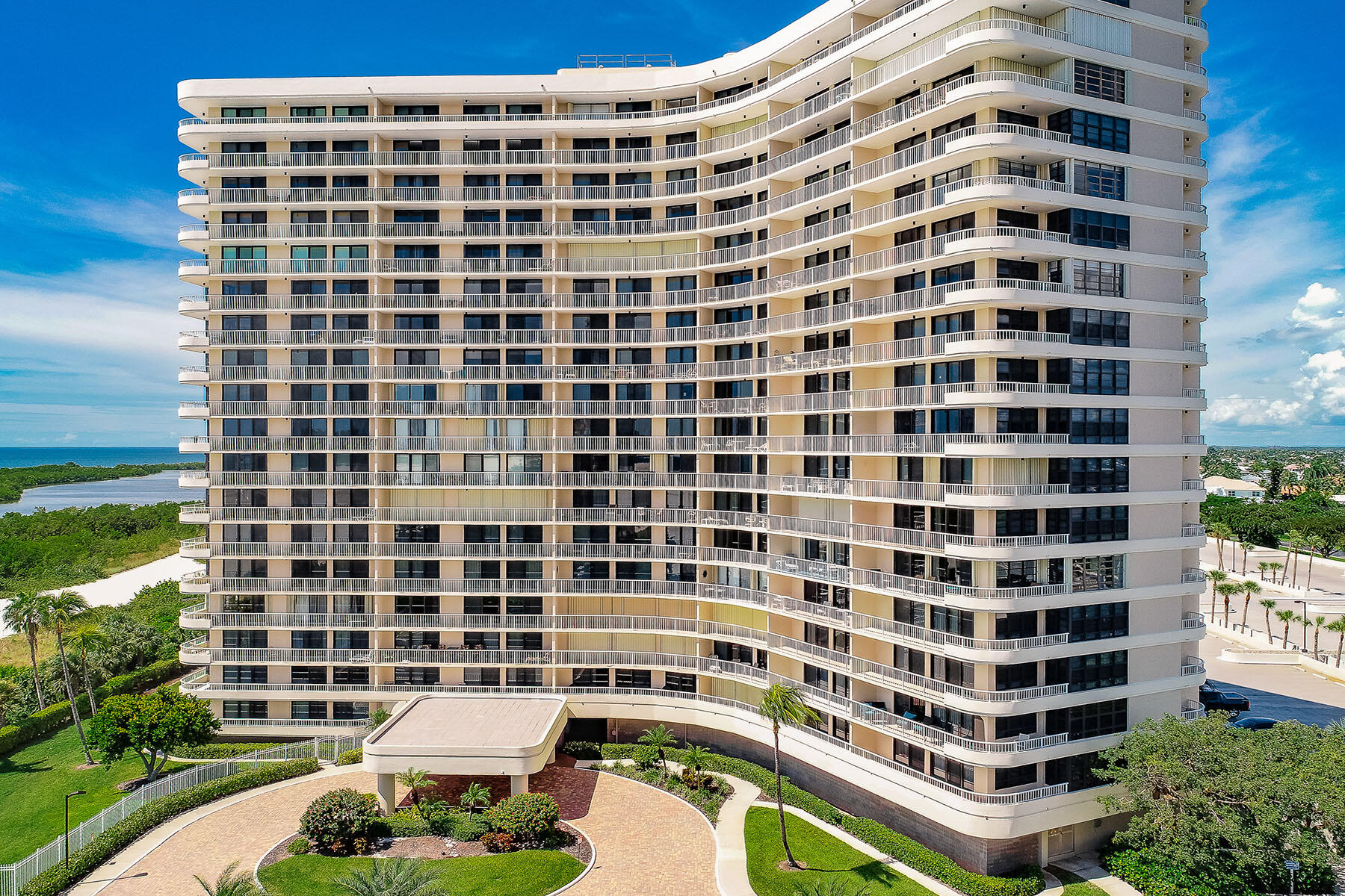 380 SEAVIEW, 604