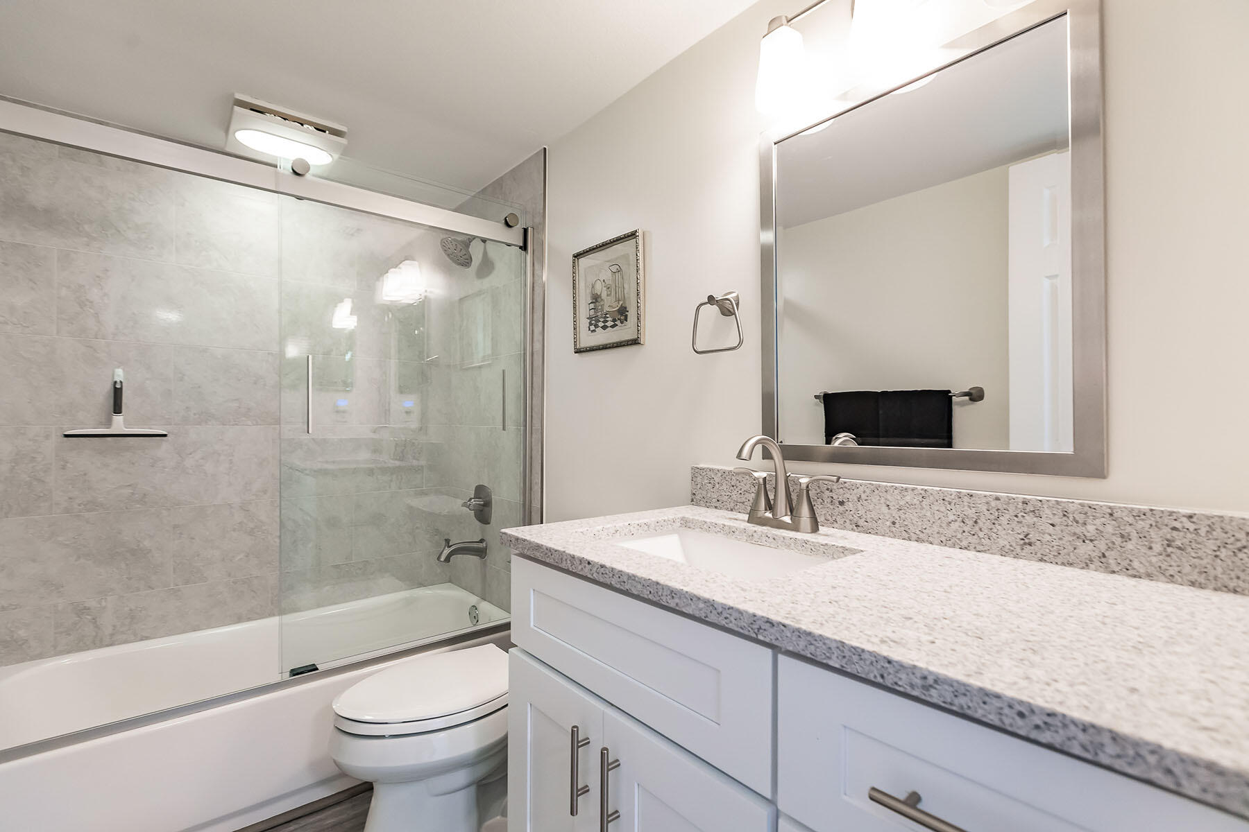 380 SEAVIEW, 604