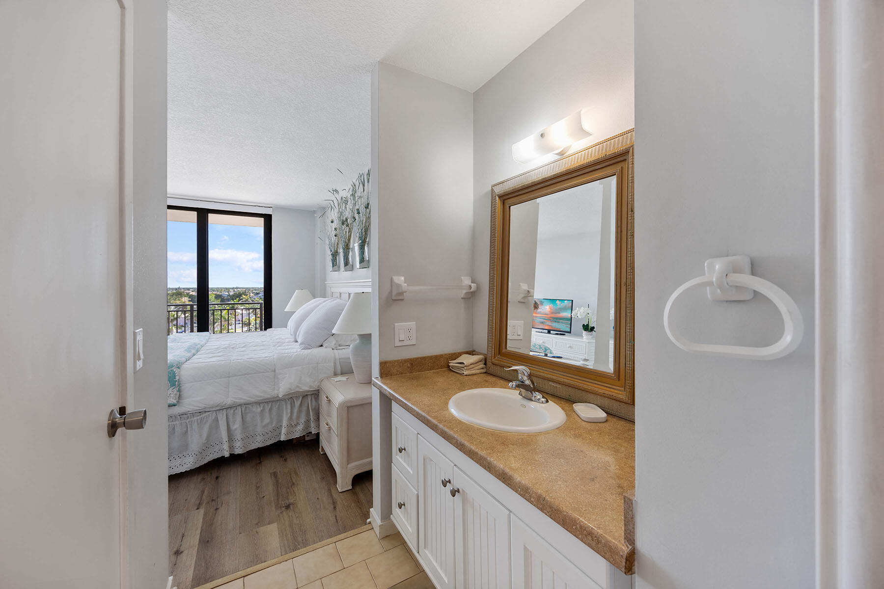 180 SEAVIEW, 814